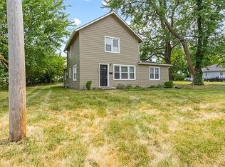 221 E Warren St, Gardner, KS 66030