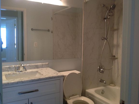 3rd image of 331 Hampton Ct Unit D