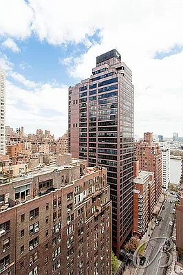 Sold by Bellmarc Realty | media 10