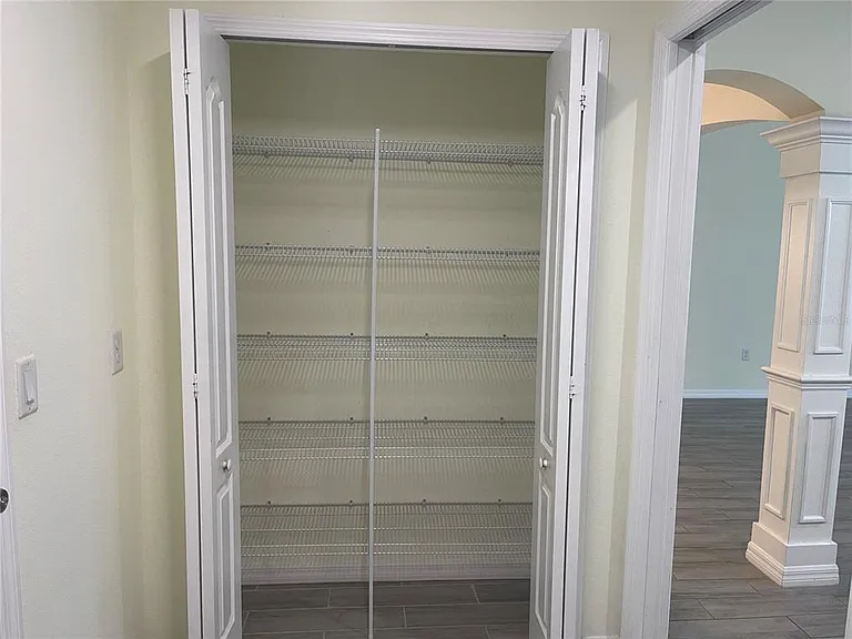 208 Missouri Ave — Photo 11