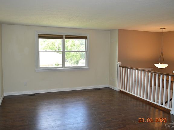 3rd image of 2793 Mapletree Ct