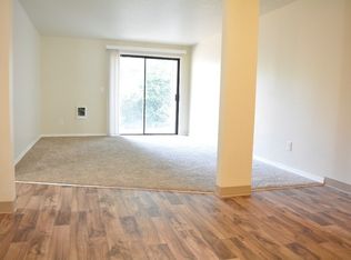 20125 SW Tv Hwy APT 10, Beaverton, OR 97003