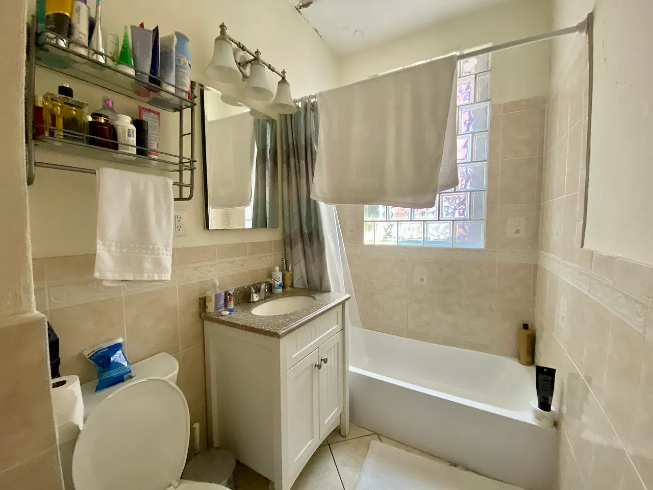 1 bed, 550 sqft, $3,200 — Photo 3