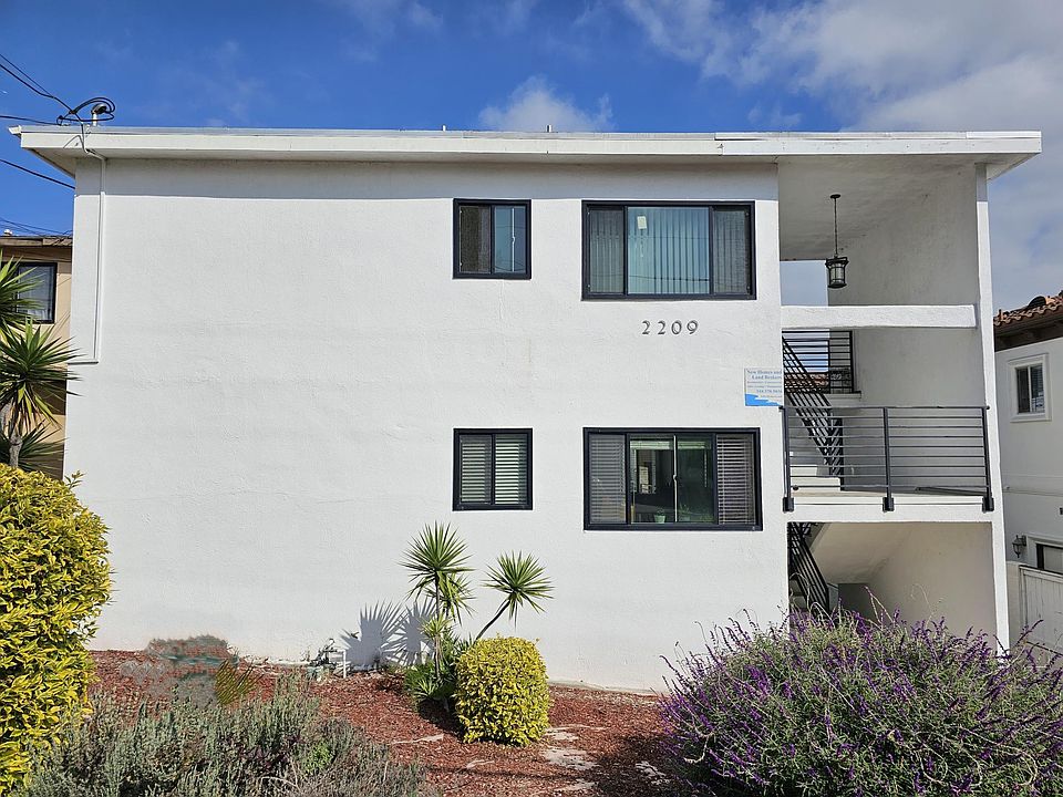 1st image of 2209 W Carnegie Ln #2