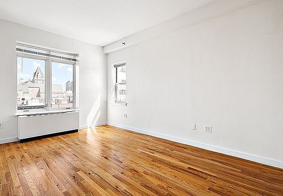 5th image of 304 W 115th St APT 7A