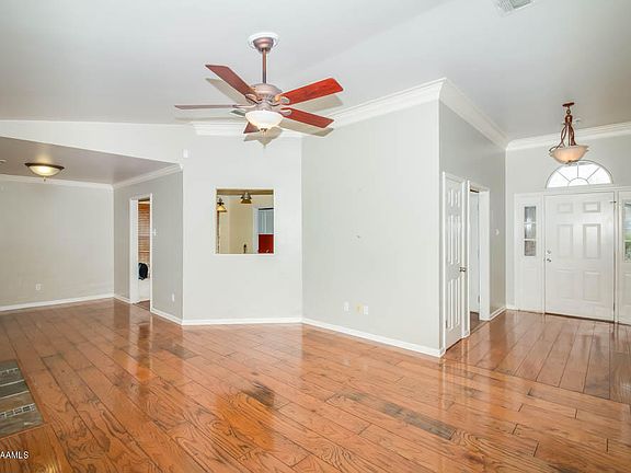 4th image of 225 Cricklade Ct