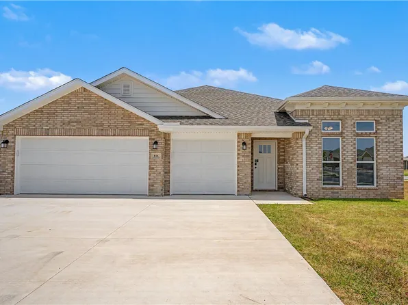 816 Haley St, Tontitown, AR 72762