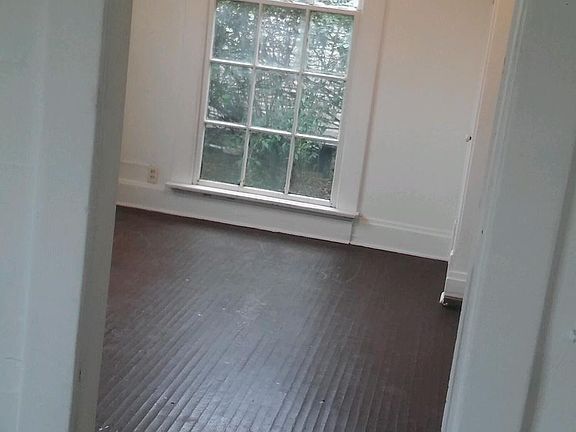 5th image of 2605 Neil Ave