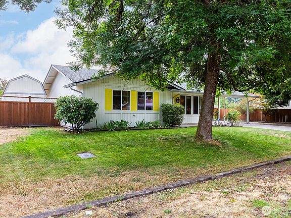 3rd image of 17505 5th Avenue Ct E