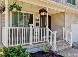 1635 Mabel St, Piscataway, NJ 08854