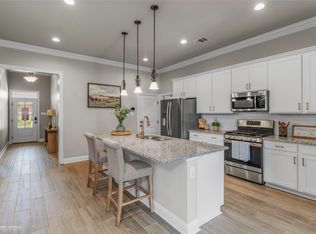 457 Mangrove Ln, Bossier City, LA 71111