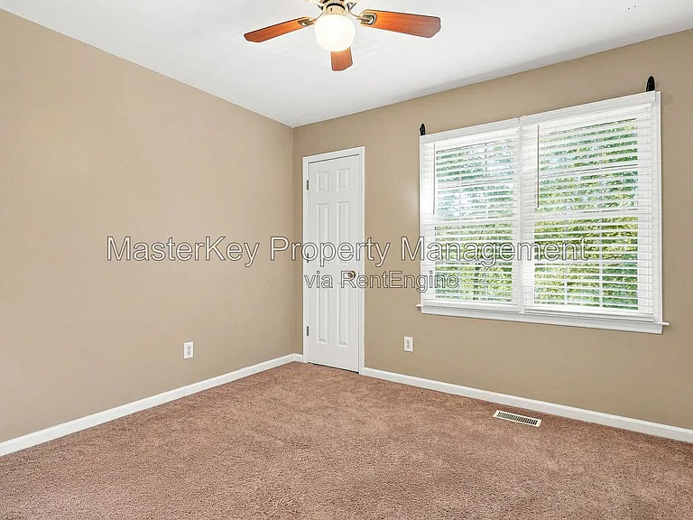 217 Riverwalk Cir — Photo 17