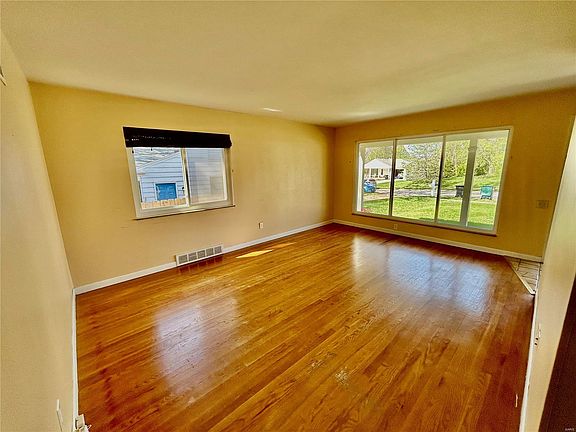 4th image of 316 Danworth Ct