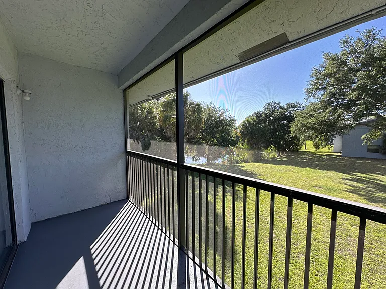 4773 Arjaro Dr — Photo 21