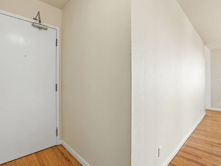 550 Church St #2 — Photo 18