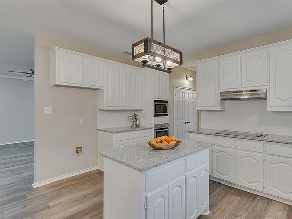 5th image of 1101 Wildwood Cir
