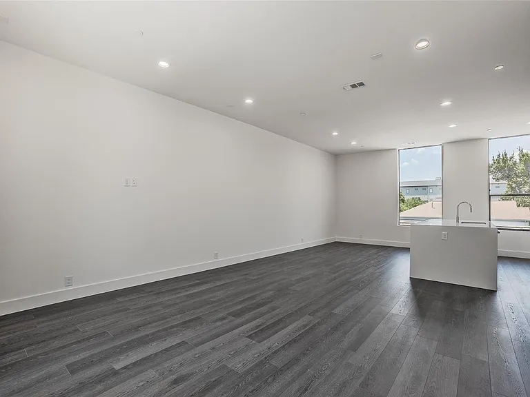4322 Roseland Ave #3 — Photo 20