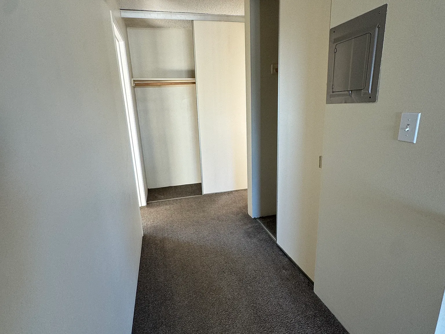 2 bed, 740 sqft, $1,750 — Photo 4