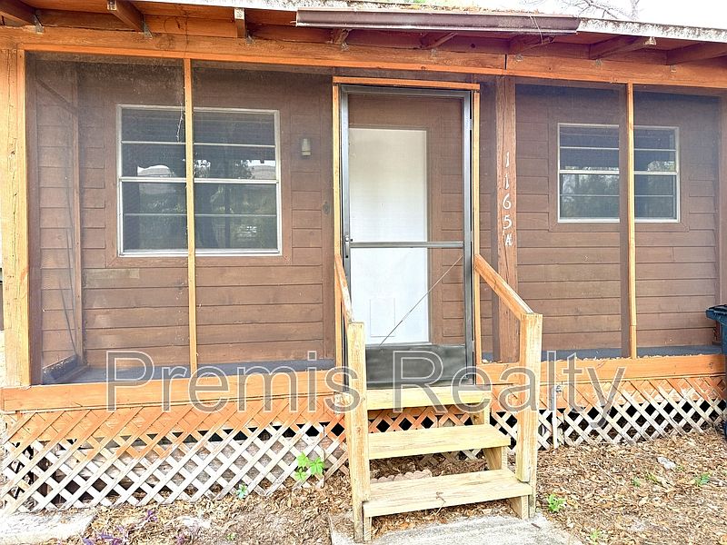 1st image of 1165 E Spruce St APT A