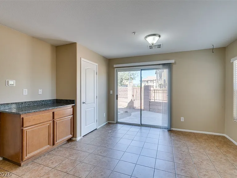 1155 Paradise Garden Dr — Photo 14