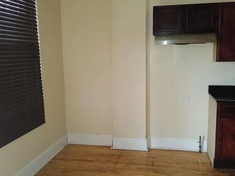 4338 W Monroe St #2 — Photo 15