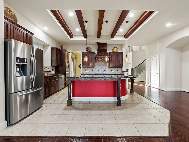 15520 Mayflower Trl — Photo 11