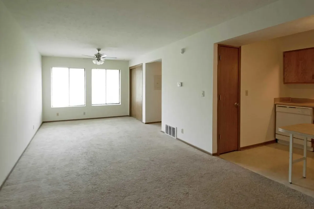 Building Photo - Studio 96 Apartments