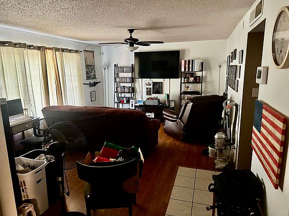 3rd image of 2926 S Linwood Street