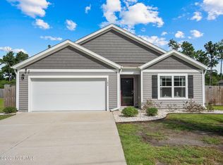 184 Everett Yopp Dr, Sneads Ferry, NC 28460