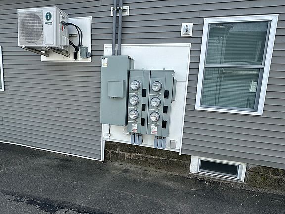 3rd image of 637 Watertown Ave #F2