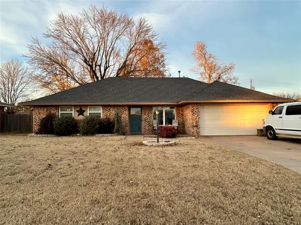 1429 Pine Ave, Weatherford, OK 73096