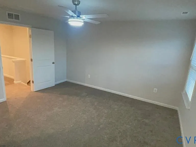 5512 Wenrich Dr — Photo 11