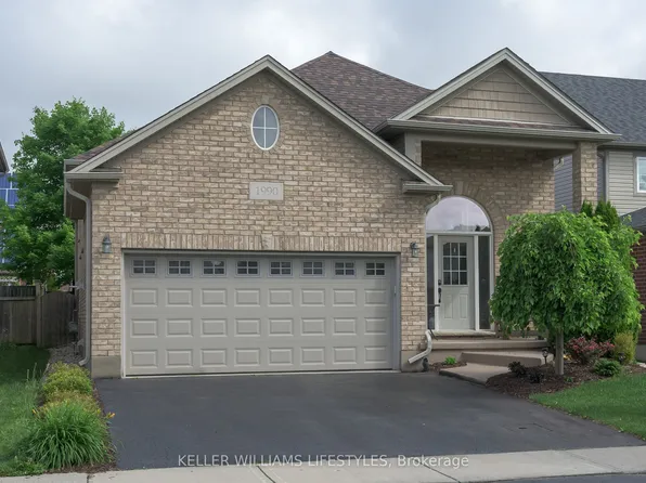1990 Foxwood Ave, London, ON N6G 0C5
