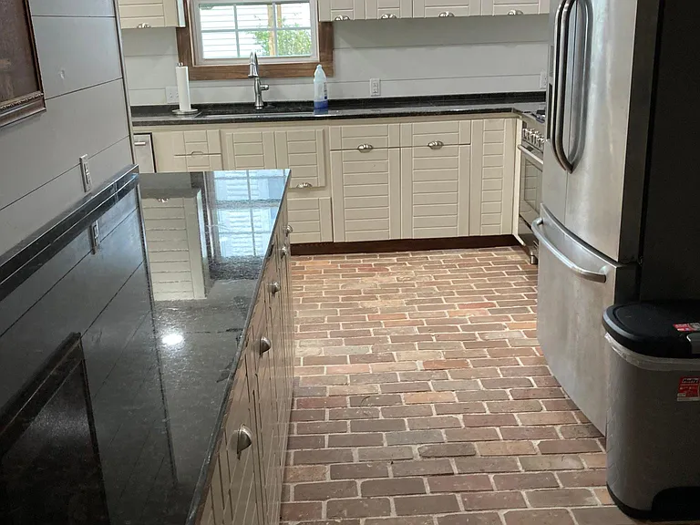 22096 Main St — Photo 5
