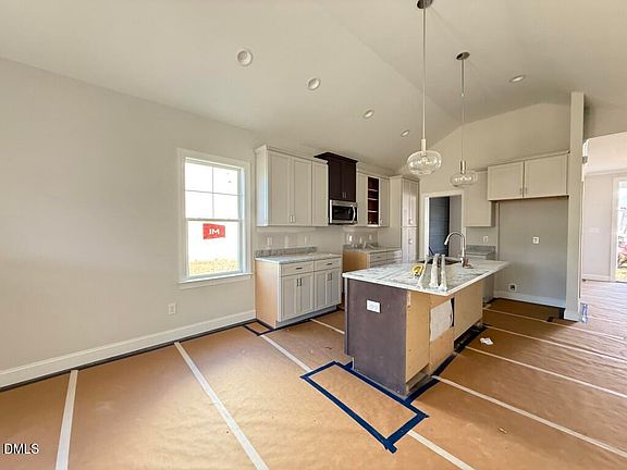 4th image of 4520 Sweet Williams Ln