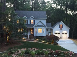 105 Farren Ct, Cary, NC 27511