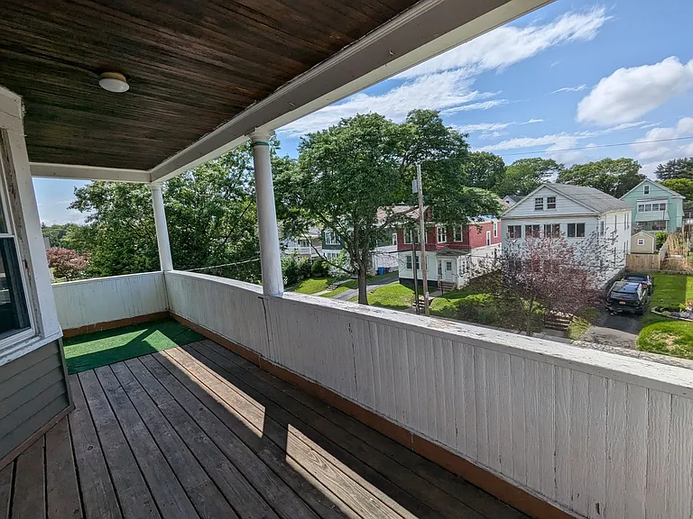 69 Winthrop Ave — Photo 2