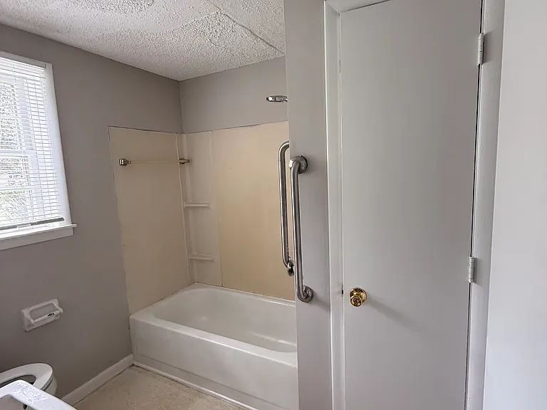 4923 Barella Dr — Photo 13