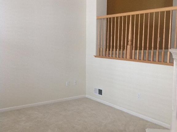 3rd image of 4535 Brannigan St
