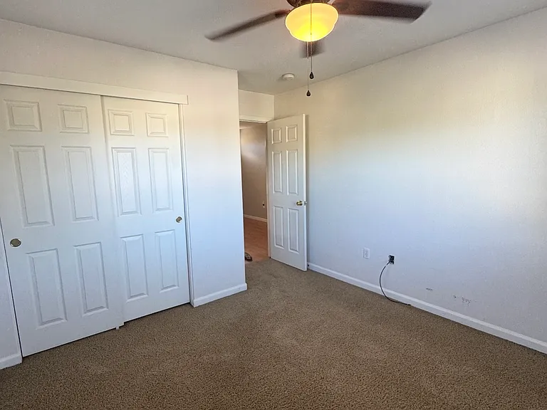 1318 Robinson Ln — Photo 26