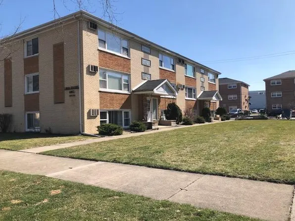 6937 W 64th Pl APT 1, Chicago, IL 60638