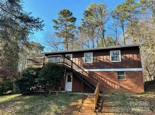 5 Evelake Dr, Asheville, NC 28806
