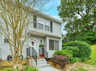 16 Jeanette Ct #293, Jamesburg, NJ 08831