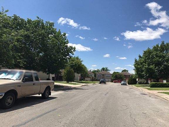 4th image of 7826 Brazoria Park