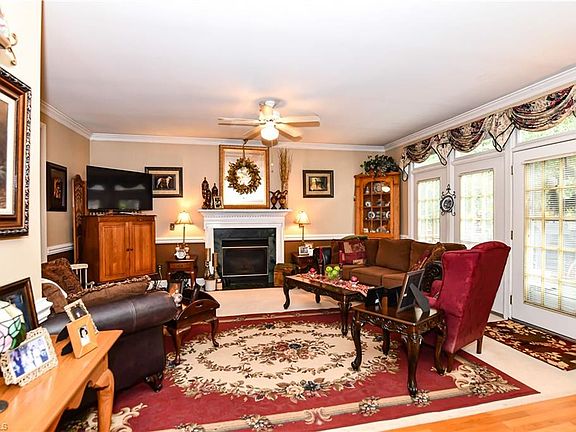 5th image of 3120 Lodge Dr