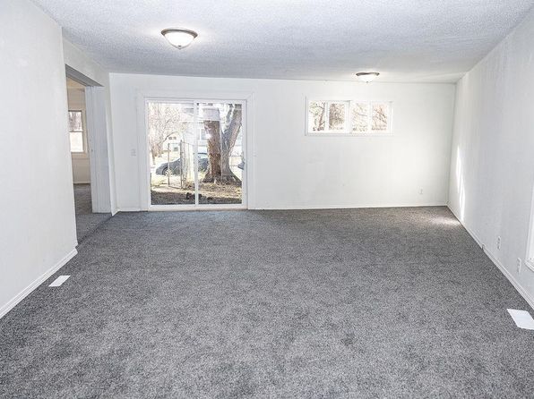 221 W Howard St, Hibbing, MN 55746