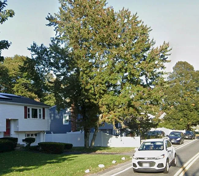 704 N Cary St #UPPER LEVEL — Photo 3