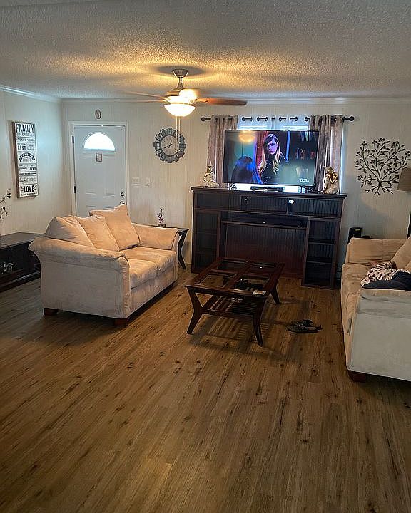 1st image of 200 Creektop Ct