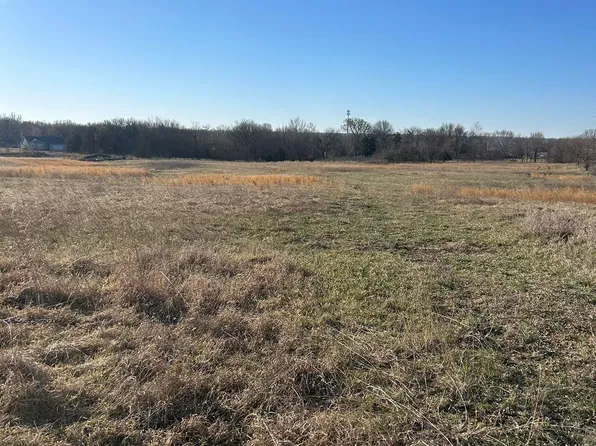 400 W 7th St, Pomona, KS 66076