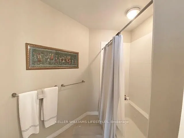 435 Colborne St #202 — Photo 12